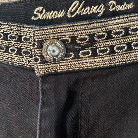 Ladies Simon Chang Denim Embroidered Black Jeans - size 8 - Picture 5 of 7
